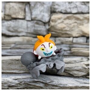 Disney Tsum Lock NBC Vinyl Medium Figure Prop Mystery Blind Bag Christmas Doll